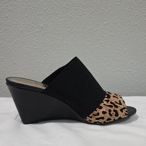 Impo Stretch Black and Tan Leopard Slide Wedge Size 71/2M Cute!!
